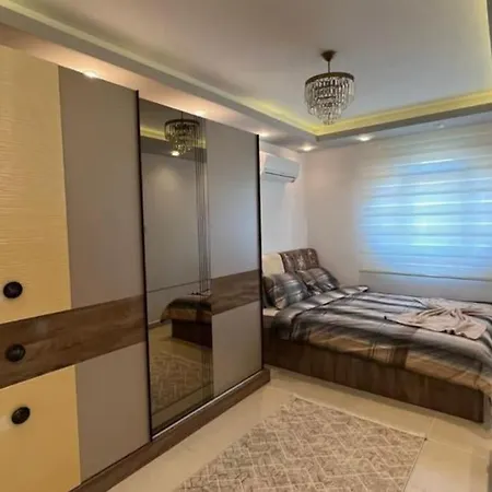 Alanya, Avsallar'da Su Kaydirakli Site Icinde Kiralik Daire Apartment