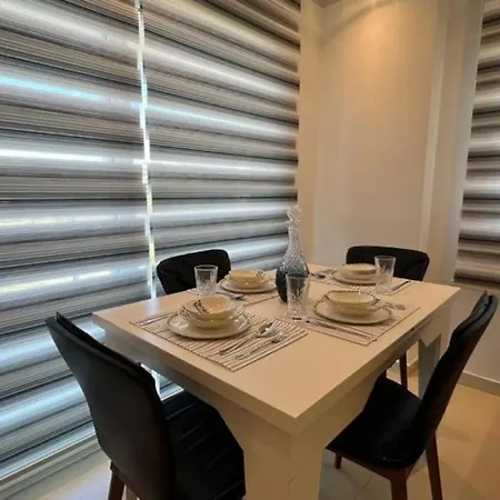 Alanya, Avsallar'da Su Kaydirakli Site Icinde Kiralik Daire *