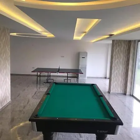 Alanya, Avsallar'da Su Kaydirakli Site Icinde Kiralik Daire Lägenhet
